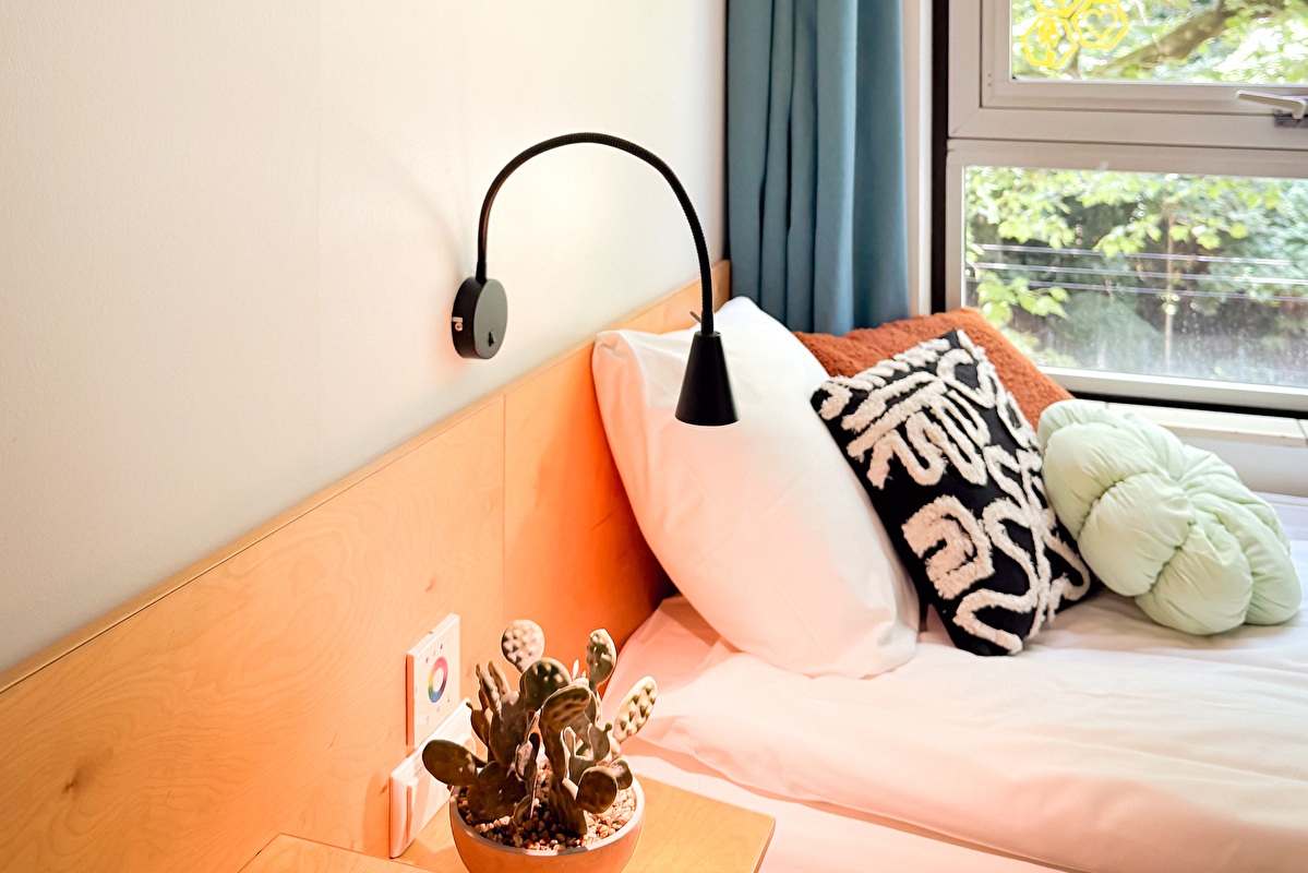Single room bed